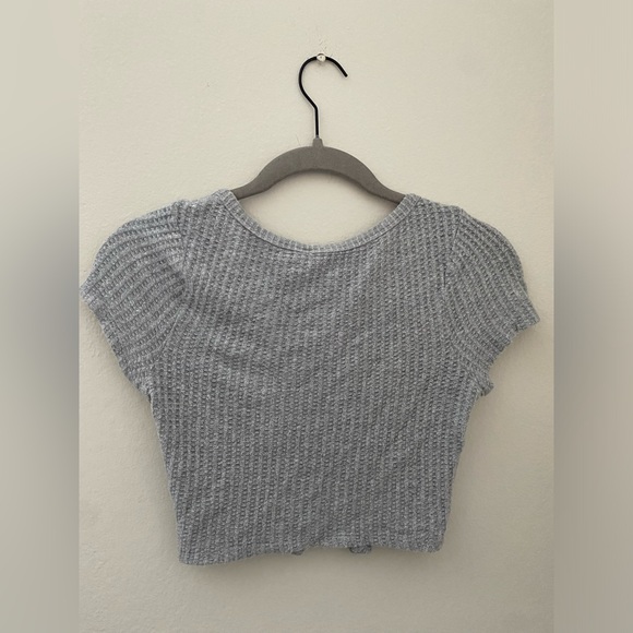 gray crop top - Picture 2 of 3
